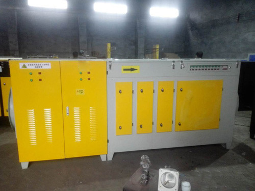 光(guang)氧等離子(zi)一體機