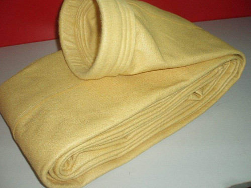 PPS耐(nai)高溫、耐酸(suan)堿針刺過(guo)濾氈除塵(chén)布袋